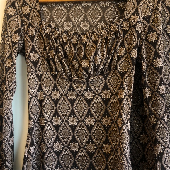 Le Chateau 2 piece - Picture 2 of 4